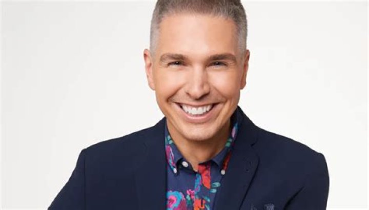 Alberti Popaj QVC Age, Net Worth, Gay, Married, Husband