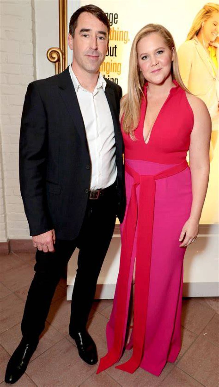 Amy Schumer Fails Husband Chris Fischer's Cooking Quiz