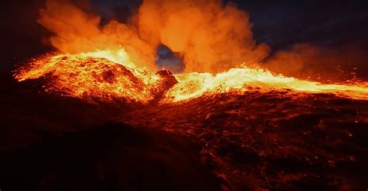 An Adventurous Drone Films Spectacular Aerial Footage of Iceland&rsquo;s