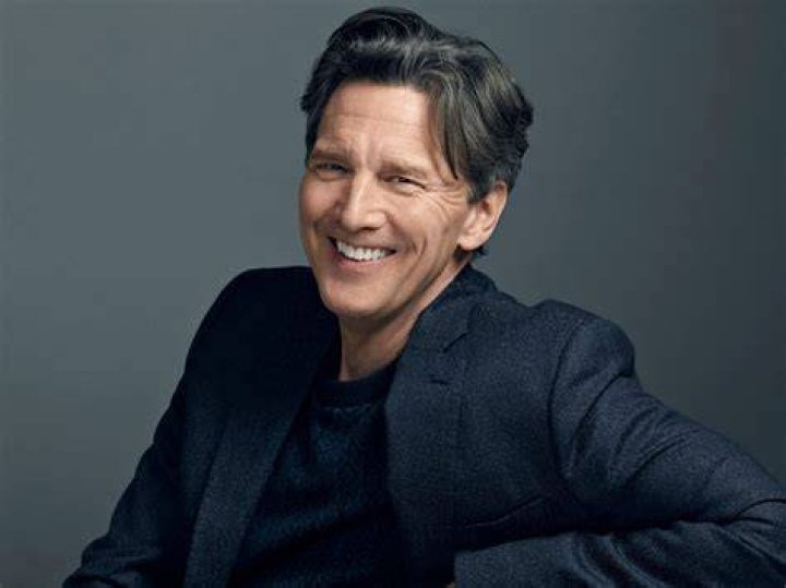 Andrew McCarthy Biography, Height, Weight, Age, Movies, Wife, Family