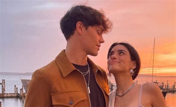 Are Dixie and Noah Still Together? Dating 2022 Update
