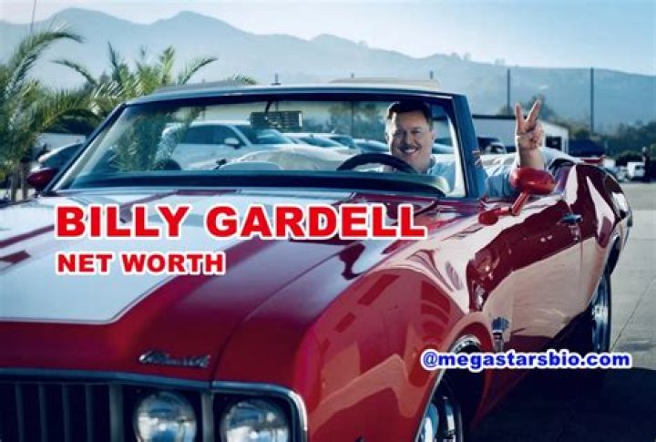 Billy Gardell Net Worth, Biography, Age, Weight, Height Net Worth