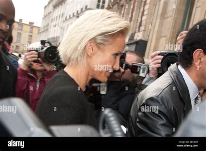 Cameron Diaz Versace mostrar during Paris Fashion Week cameron diaz