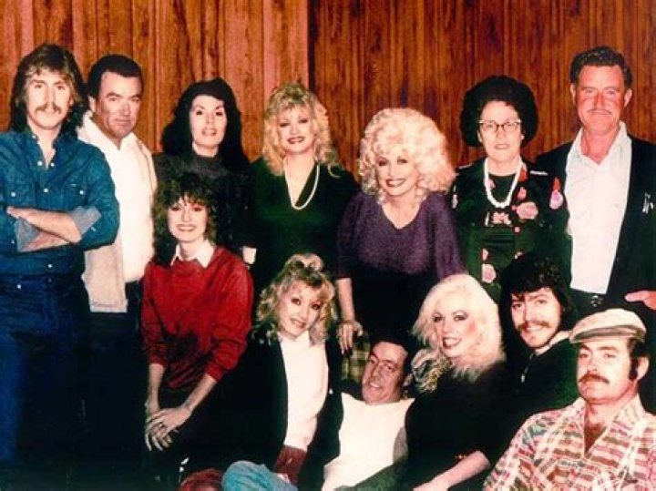 Dolly Parton Has 11 Siblings, Some of Whom Work in Show Biz as Well