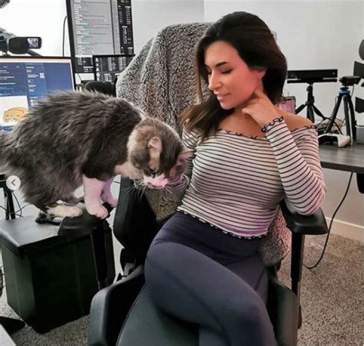 FULL VIDEO Alinity Divine Dog Nude Twitch Streamer Leaked! OnlyFans