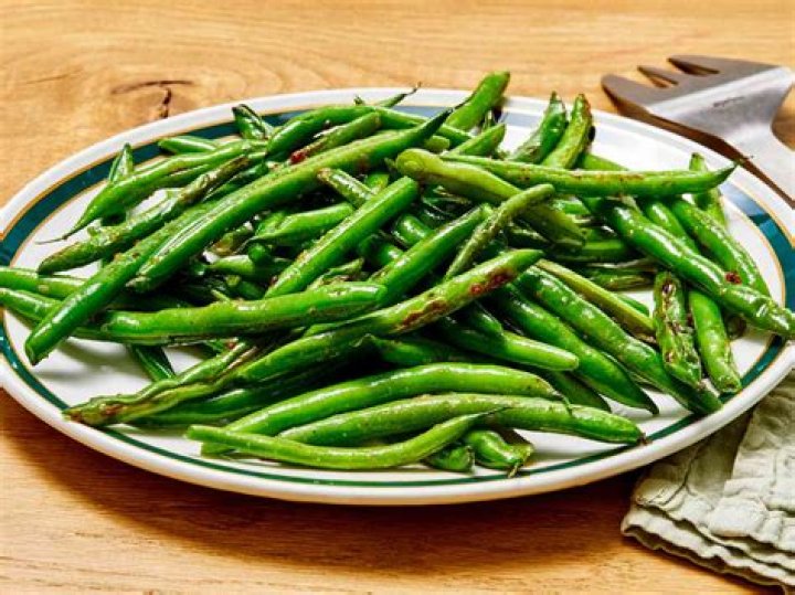 GreenBean Takes a look At Robert Saleh
