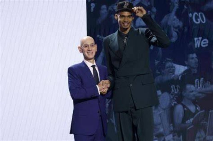 How tall is San Antonio Spurs prospect Victor Wembanyama?