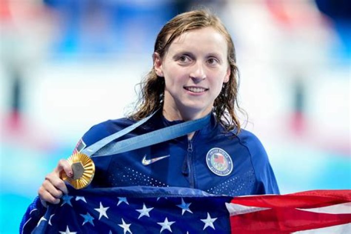 Katie Ledecky's nineyear winning streak snapped by Summer McIntosh's