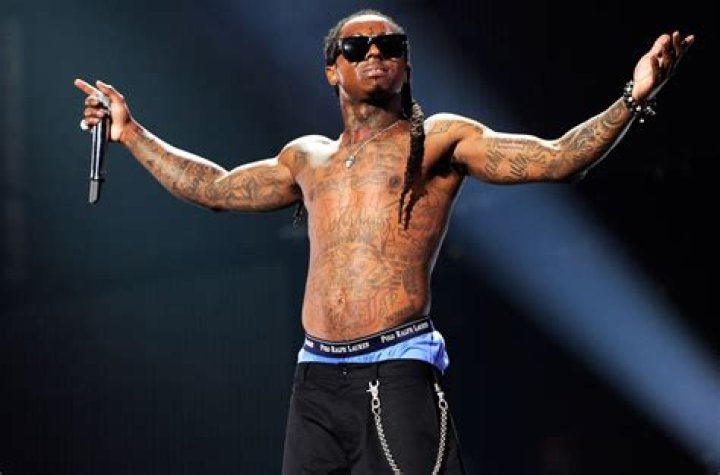 Lil Wayne apologizes for Black Lives Matter comments