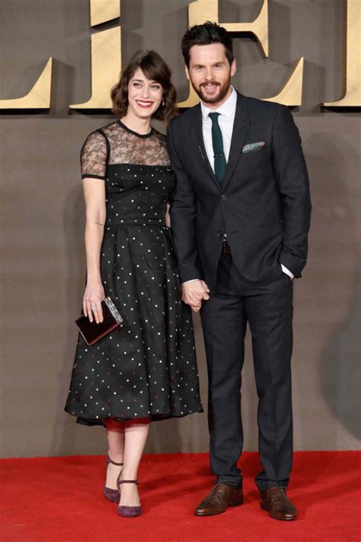 Lizzy Caplan and Tom Riley engaged after he proposed 2 months ago in