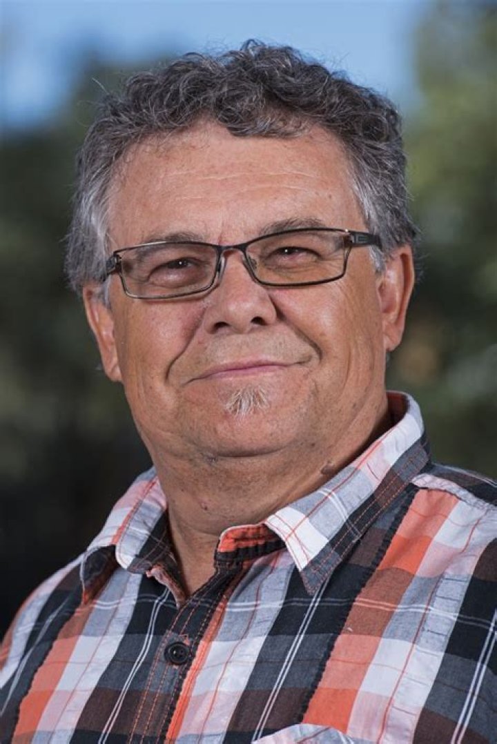 Malcolm Connolly Pathways to Postgraduate Study for Indigenous Australian Students