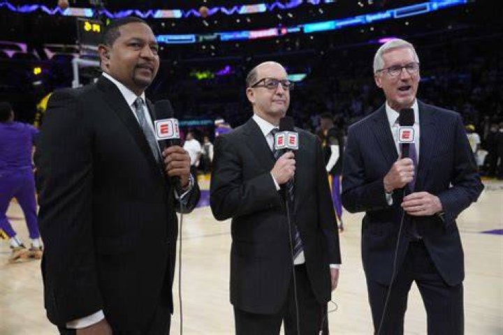Mark Jackson NBA Stats, Net Worth, & Salary Married Life With Wife Desiree Coleman