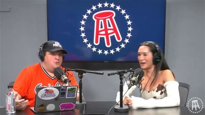 OnlyFans Model Gives DISCOUNTS To Her Dad's Coworkers OnlyStans Ep. 5