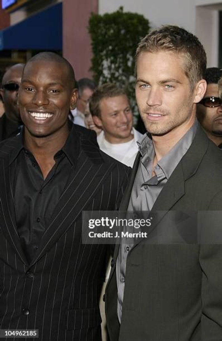 Paul Walker posed with Tyrese at the LA premiere of 2 Fast 2 Furious