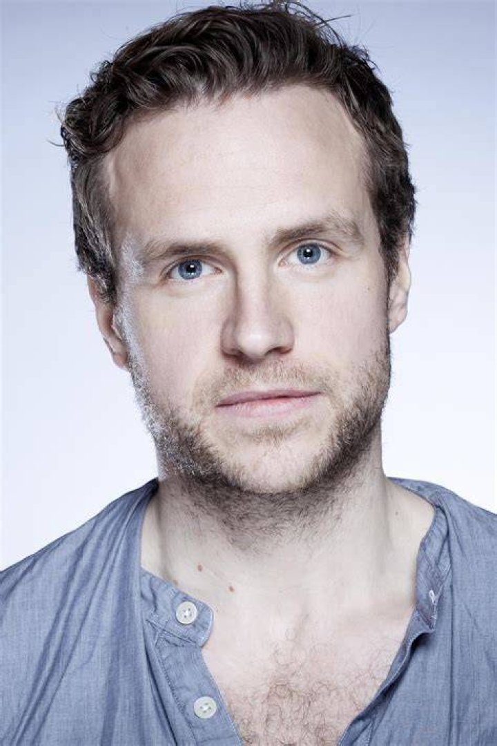 Rafe Spall &mdash; The Movie Database (TMDb)
