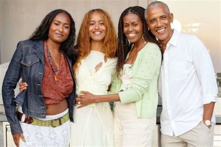 Sasha Obama Net Worth How Much Is Her Worth in 2022? Who's Her