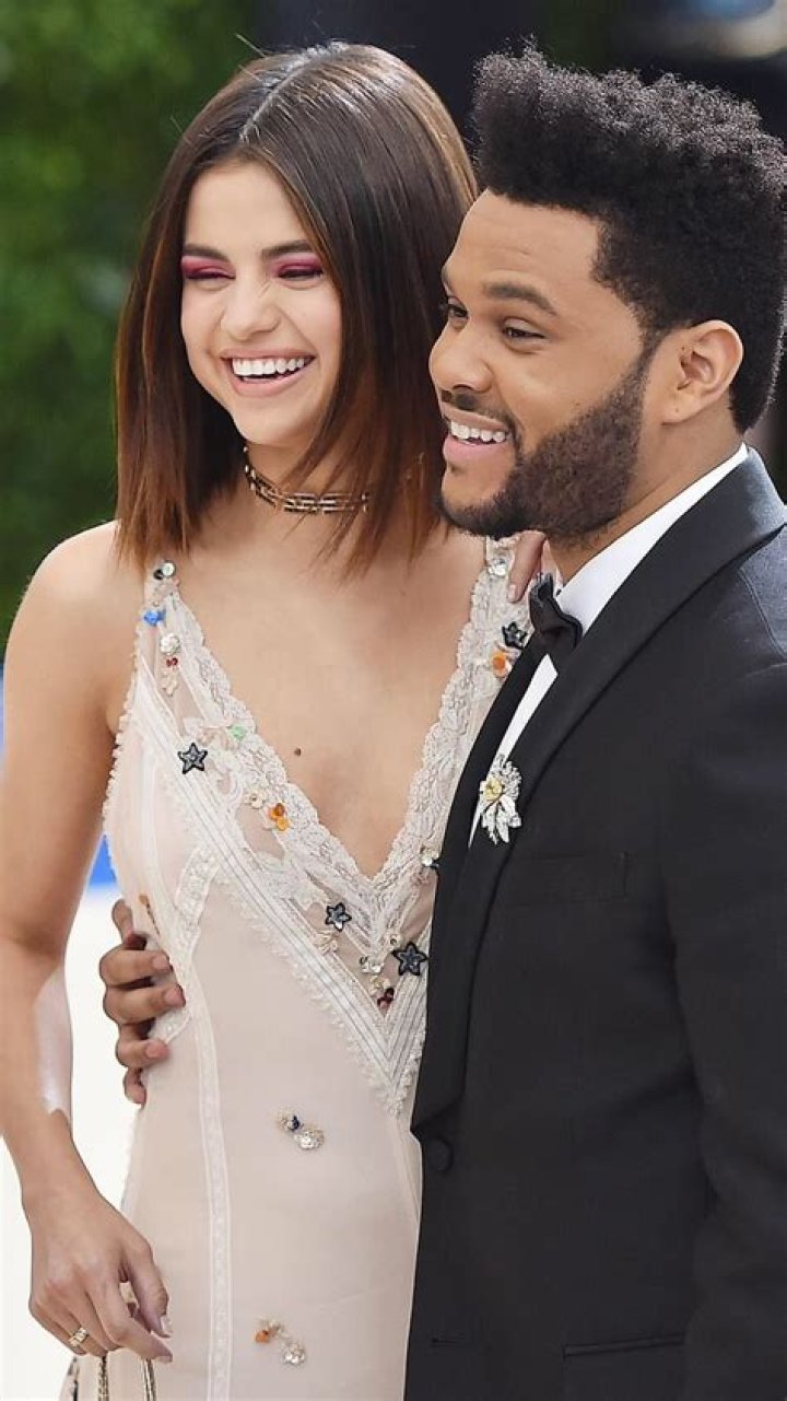 Selena and Abel at the Met Gala 2017 Selena And The Weeknd, Selena And