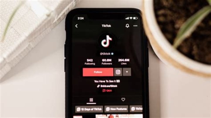 TikTok can't stop people uploading video of man shooting himself dead