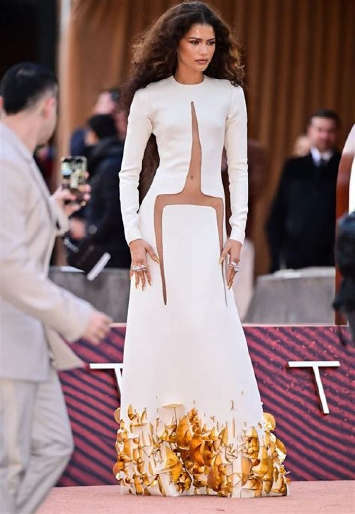 White Hot from Zendaya's Best Looks E! News